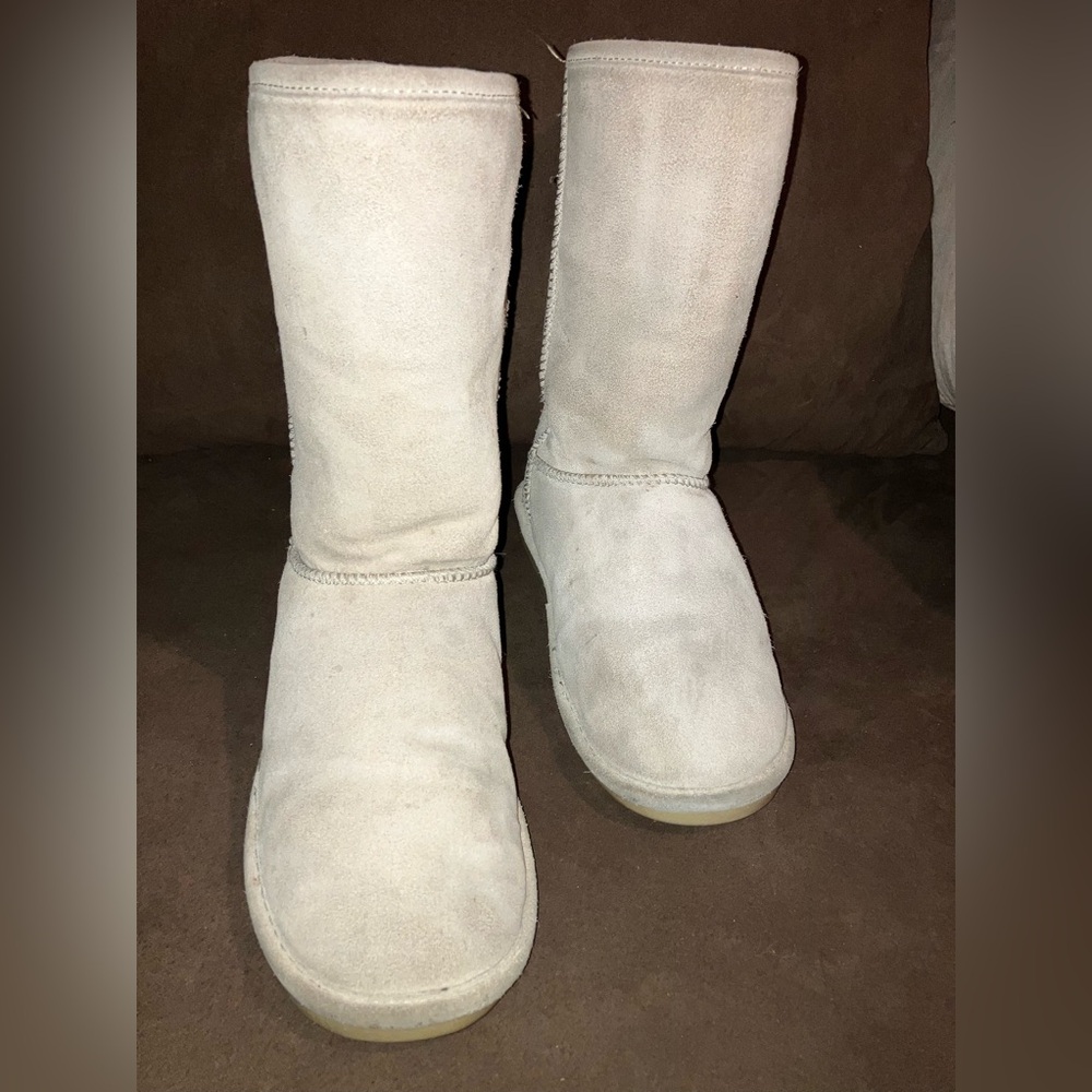 BEARPAW  Grey Boots